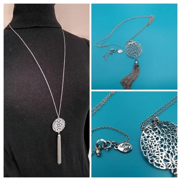 LOFT 32" Silver Tone Link Chain Lobster Floral Circle Pendant Tassel - Picture 1 of 5